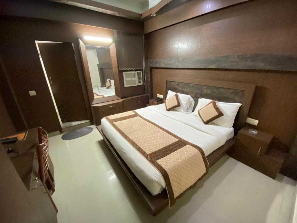 Airport Hotel Vishal Residency New Delhi Eksteriør billede