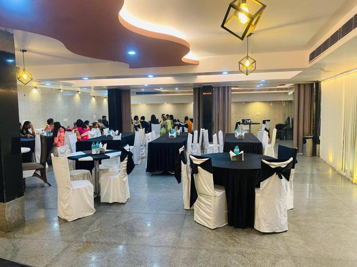 Airport Hotel Vishal Residency New Delhi Eksteriør billede