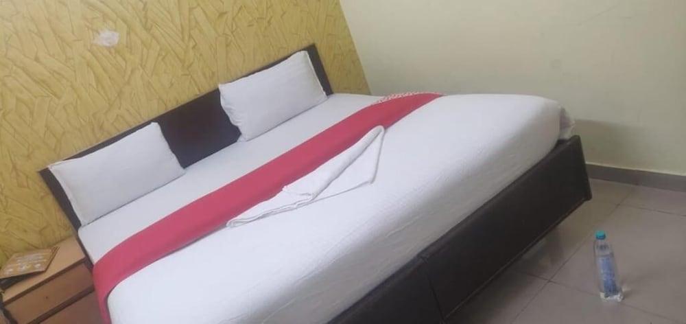 Airport Hotel Vishal Residency New Delhi Eksteriør billede