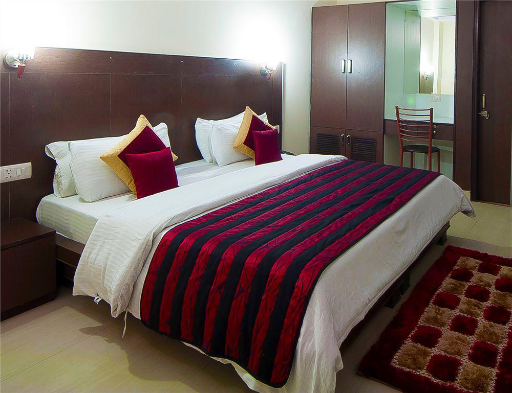 Airport Hotel Vishal Residency New Delhi Eksteriør billede